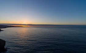 Viewpoint Over The Cliff By Canariasgetaway